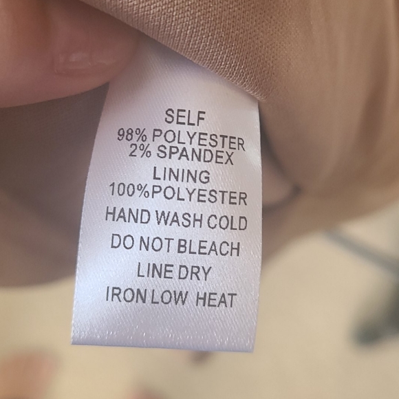 Lulu's pencil skirt - Picture 3 of 3